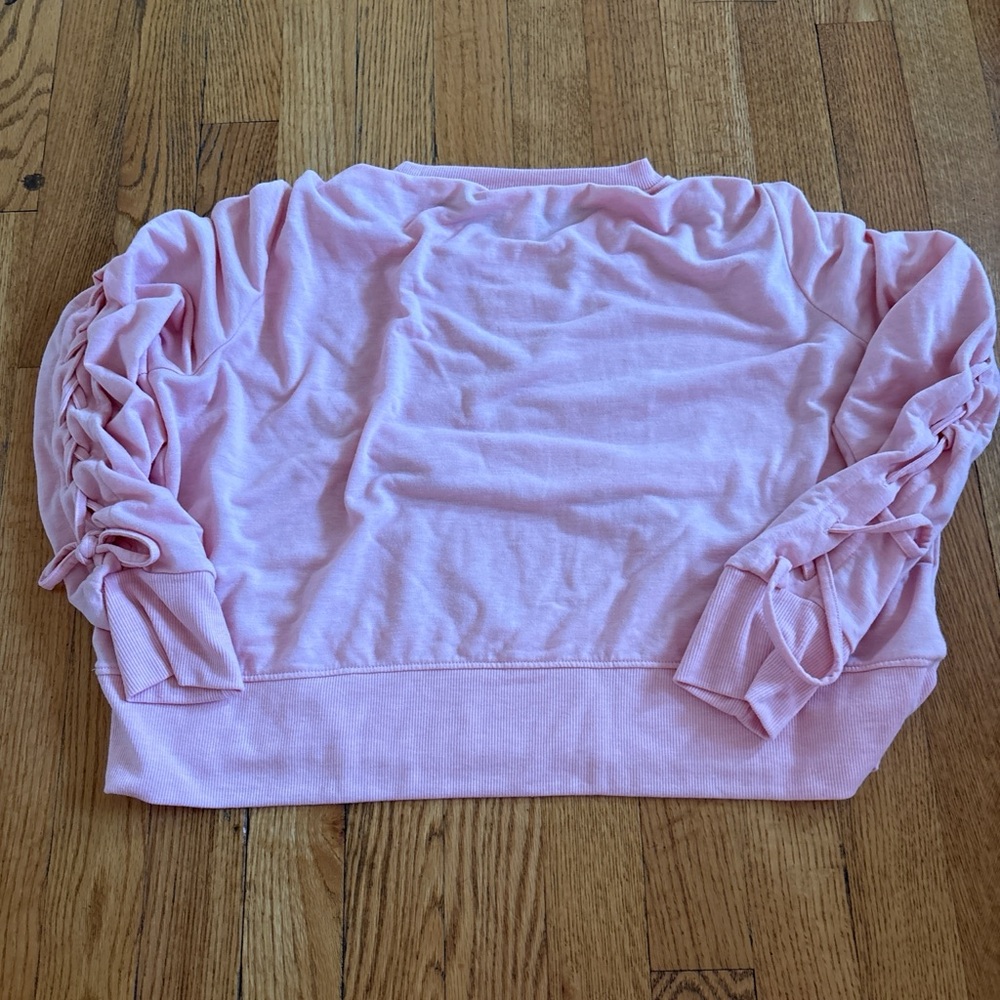 Victoria's Secret Peach Braided Sleeve Tee🩵 - Picture 4 of 4